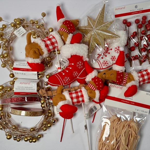 Christmas Craft Bundle 🎁 Reindeer Picks • Garland • Ribbon | NEW Michaels Lot - Picture 2 of 3
